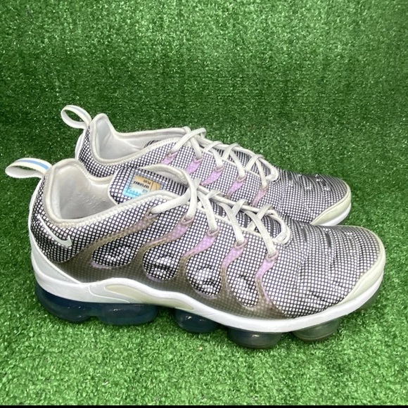 Nike Air VaporMax Plus Grid Print Aluminum Running Shoes Sneakers Mens Size 11
